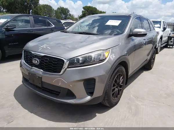 5XYPG4A37KG454608 2019 KIA SORENTO - Image 2