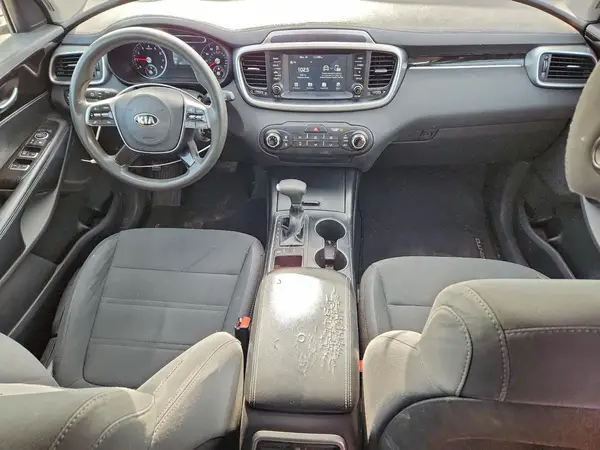 5XYPG4A37KG463552 2019 KIA SORENTO - Image 8