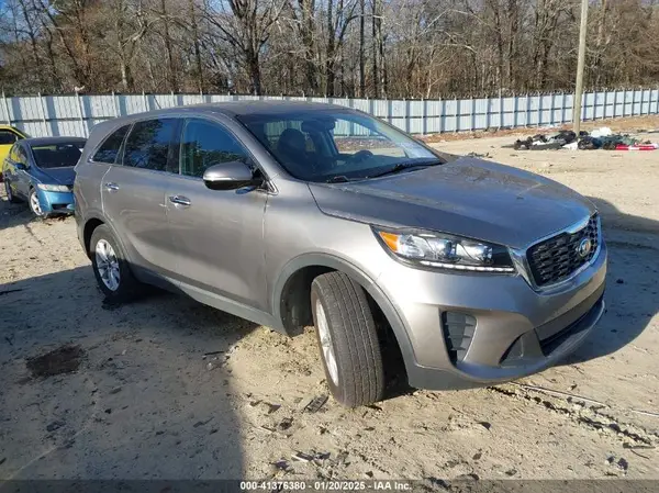 5XYPG4A37KG473854 2019 KIA SORENTO - Image 1