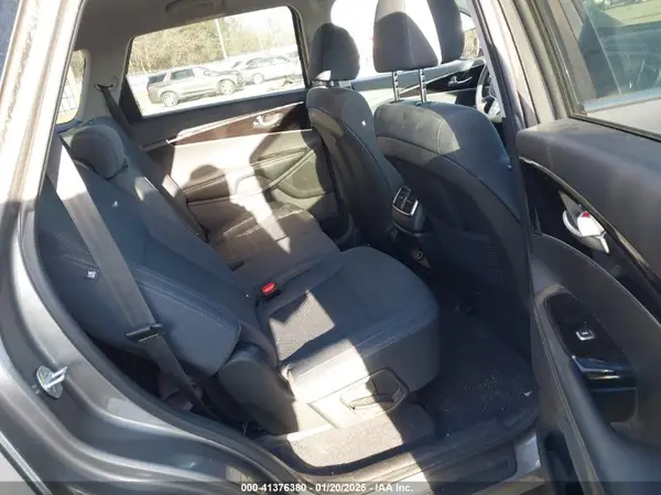 5XYPG4A37KG473854 2019 KIA SORENTO - Image 8