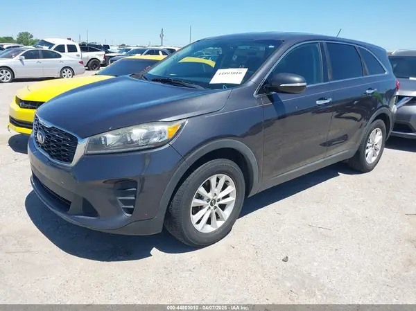 5XYPG4A37KG503709 2019 KIA SORENTO - Image 2