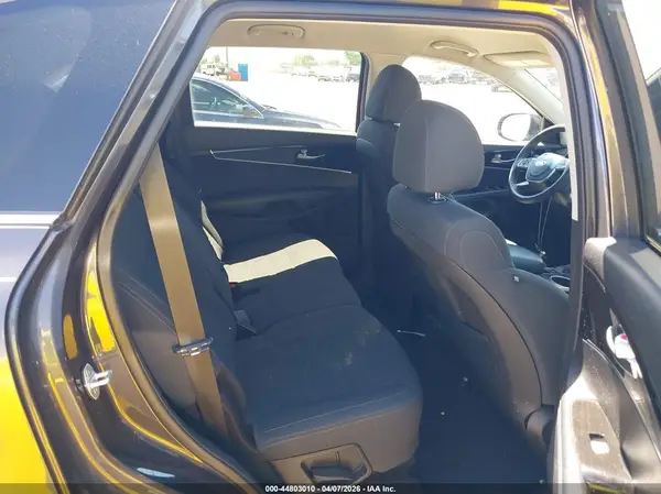 5XYPG4A37KG503709 2019 KIA SORENTO - Image 8