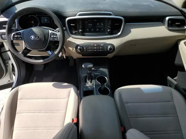 5XYPG4A37KG504620 2019 KIA SORENTO - Image 8