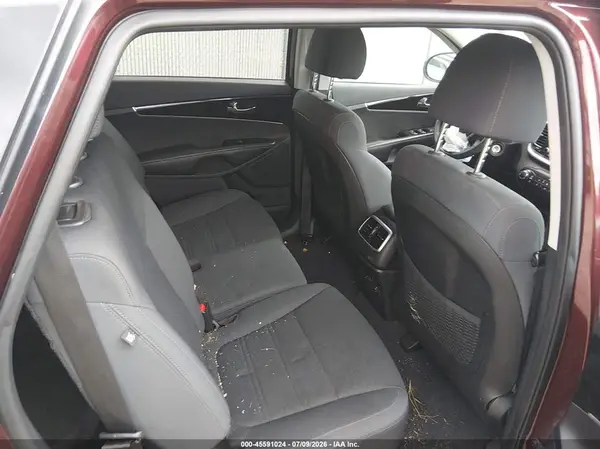 5XYPG4A37KG510644 2019 KIA SORENTO - Image 8