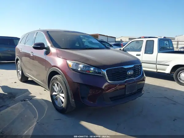 5XYPG4A37KG512880 2019 KIA SORENTO - Image 1
