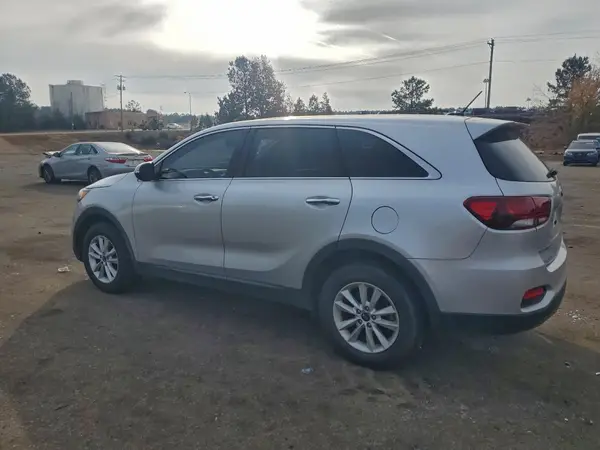5XYPG4A37KG513530 2019 KIA SORENTO - Image 2