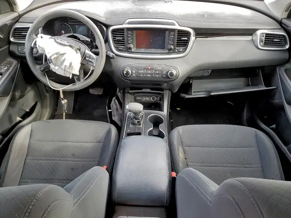 5XYPG4A37KG517948 2019 KIA SORENTO - Image 8