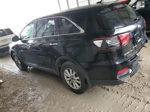 5XYPG4A37KG518775 2019 KIA SORENTO - Image 2