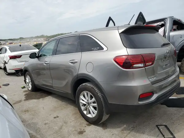 5XYPG4A37KG519778 2019 KIA SORENTO - Image 2