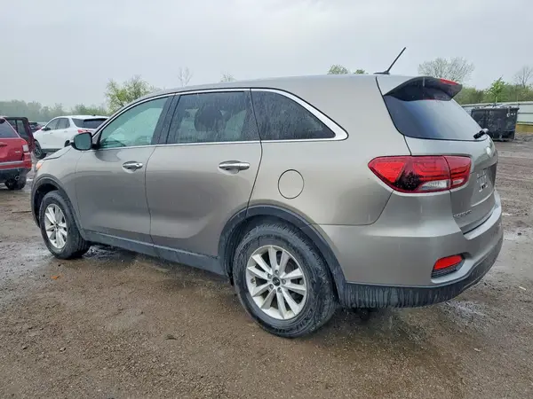 5XYPG4A37KG529078 2019 KIA SORENTO - Image 2