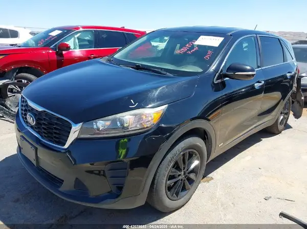 5XYPG4A37KG530909 2019 KIA SORENTO - Image 2