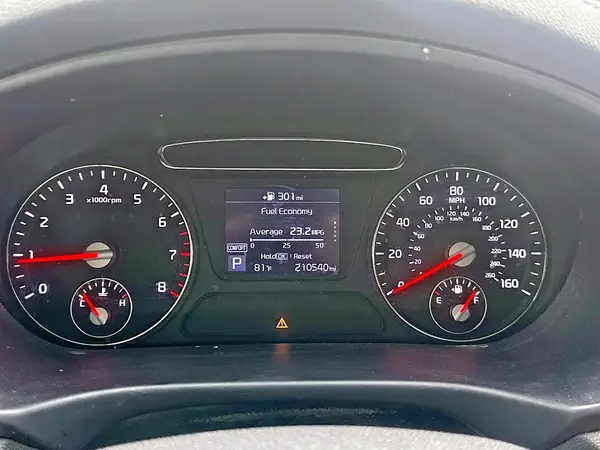 5XYPG4A37KG535219 2019 KIA SORENTO - Image 8