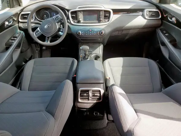 5XYPG4A37KG542087 2019 KIA SORENTO - Image 8
