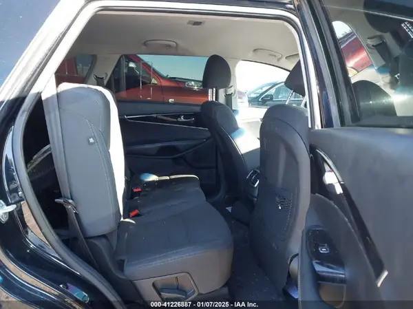 5XYPG4A37KG542090 2019 KIA SORENTO - Image 8