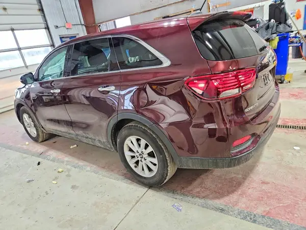 5XYPG4A37KG549783 2019 KIA SORENTO - Image 2