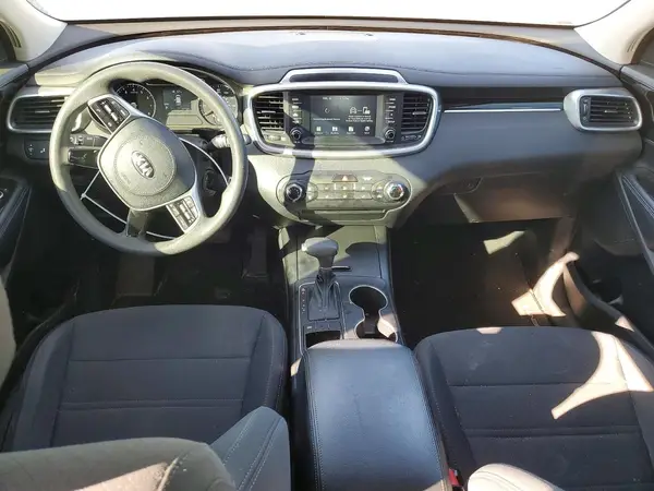 5XYPG4A37KG555325 2019 KIA SORENTO - Image 8