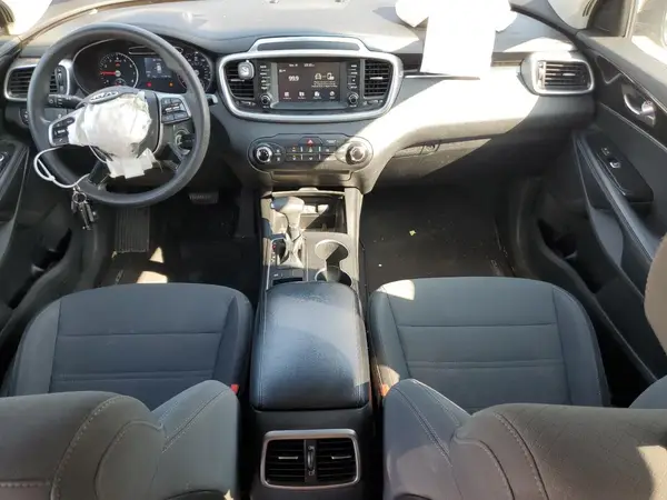 5XYPG4A37KG563800 2019 KIA SORENTO - Image 8