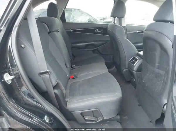 5XYPG4A37KG567667 2019 KIA SORENTO - Image 8