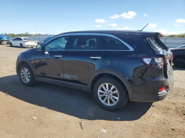5XYPG4A37KG570522 2019 KIA SORENTO - Image 2