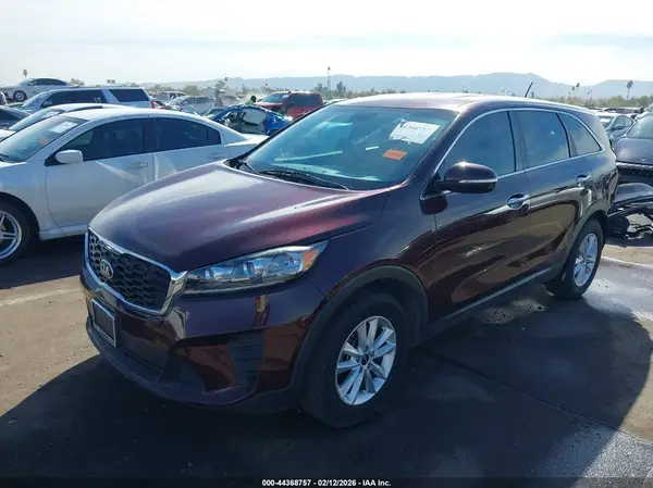 5XYPG4A37KG571069 2019 KIA SORENTO - Image 2
