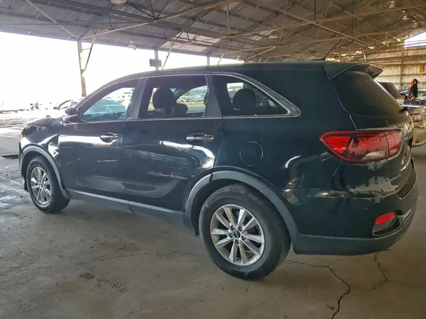 5XYPG4A37KG575218 2019 KIA SORENTO - Image 2