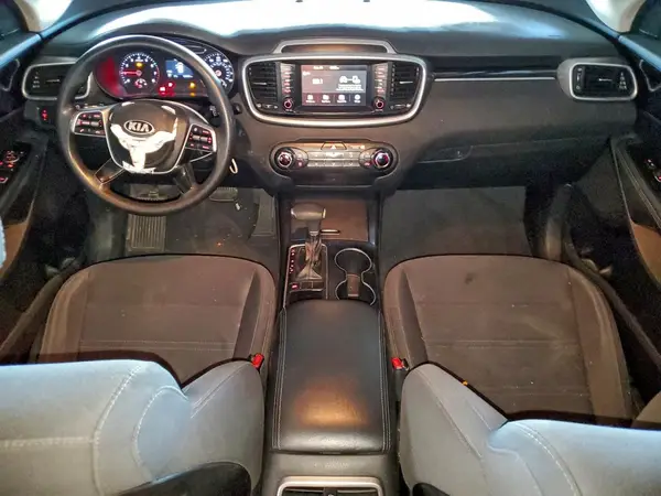 5XYPG4A37KG575218 2019 KIA SORENTO - Image 8