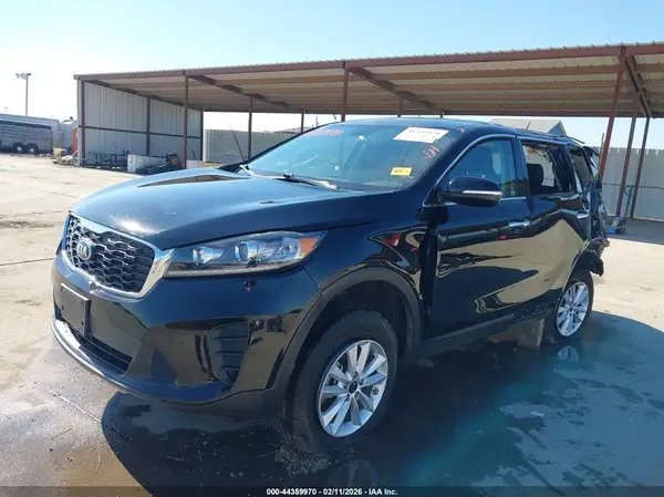5XYPG4A37KG580998 2019 KIA SORENTO - Image 2