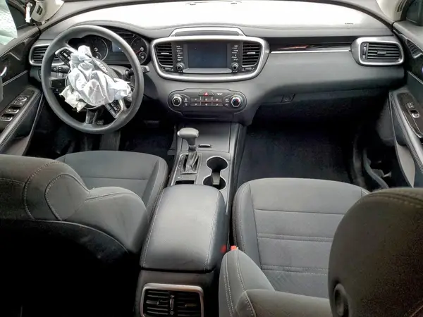 5XYPG4A37KG585022 2019 KIA SORENTO - Image 8