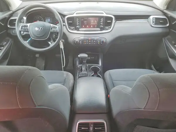 5XYPG4A37KG585344 2019 KIA SORENTO - Image 8