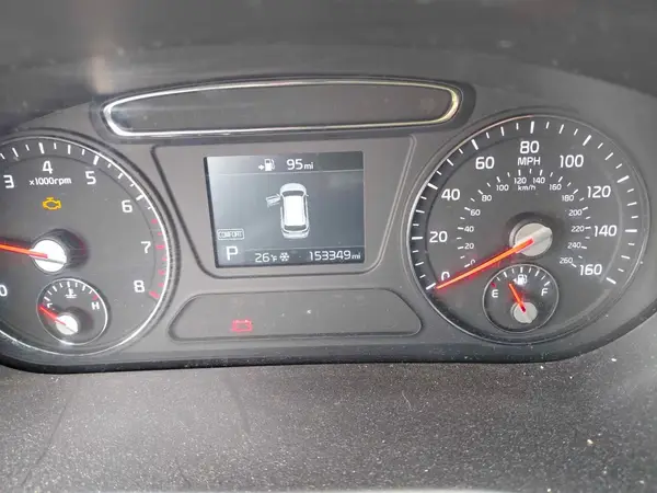 5XYPG4A37KG585652 2019 KIA SORENTO - Image 8