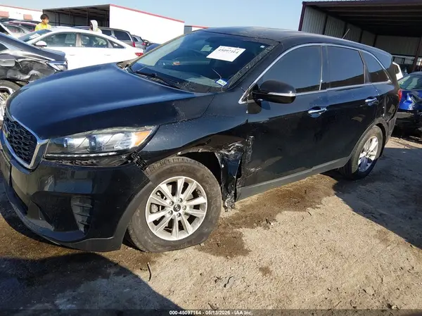 5XYPG4A37KG586946 2019 KIA SORENTO - Image 2
