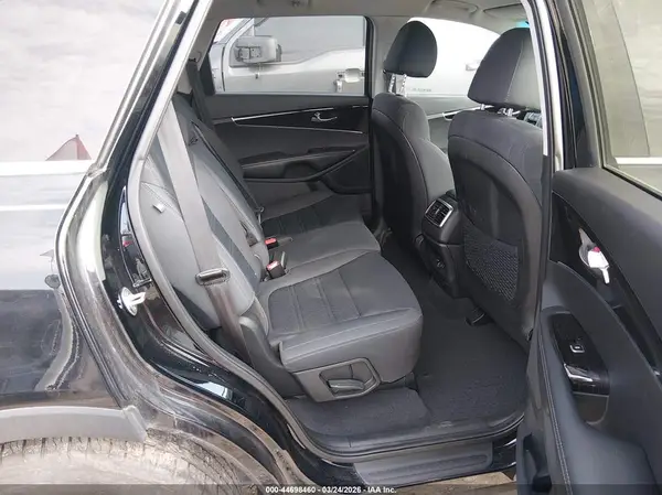 5XYPG4A37KG589085 2019 KIA SORENTO - Image 8