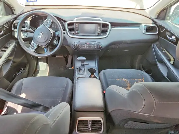 5XYPG4A37KG592570 2019 KIA SORENTO - Image 8