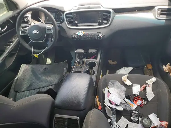 5XYPG4A37KG594335 2019 KIA SORENTO - Image 8