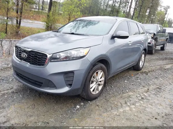 5XYPG4A37KG597655 2019 KIA SORENTO - Image 2