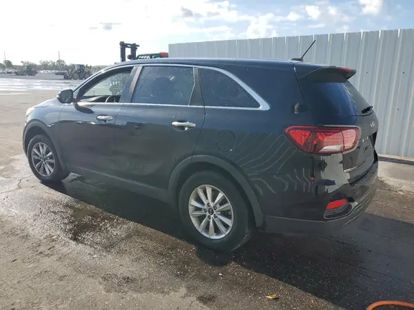 5XYPG4A37KG597803 2019 KIA SORENTO - Image 2