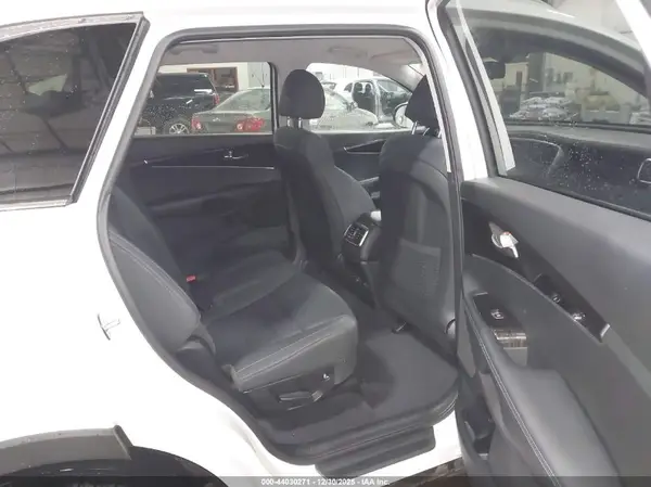 5XYPG4A37LG635760 2020 KIA SORENTO - Image 8