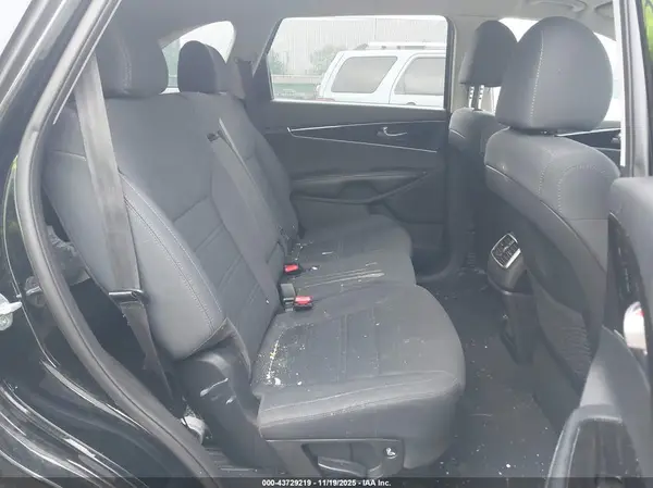 5XYPG4A37LG644054 2020 KIA SORENTO - Image 8