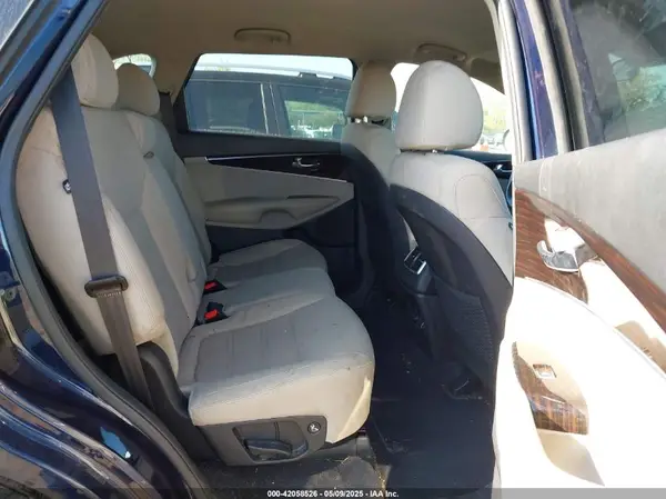 5XYPG4A37LG647844 2020 KIA SORENTO - Image 8