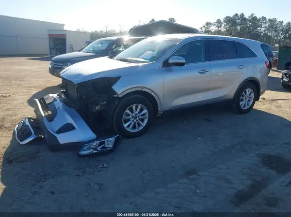 5XYPG4A37LG656575 2020 KIA SORENTO - Image 2