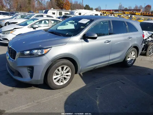 5XYPG4A37LG670931 2020 KIA SORENTO - Image 2