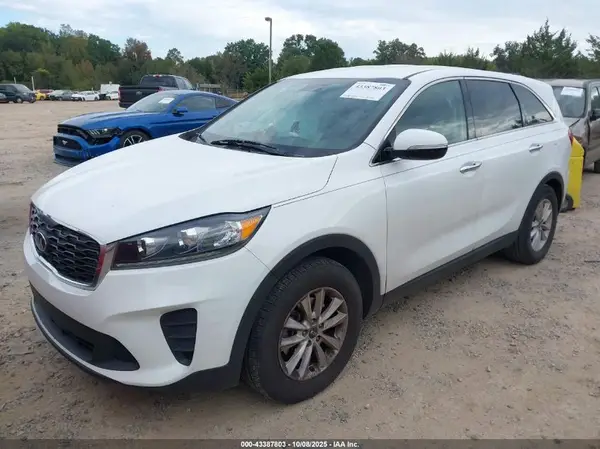5XYPG4A37LG676065 2020 KIA SORENTO - Image 2