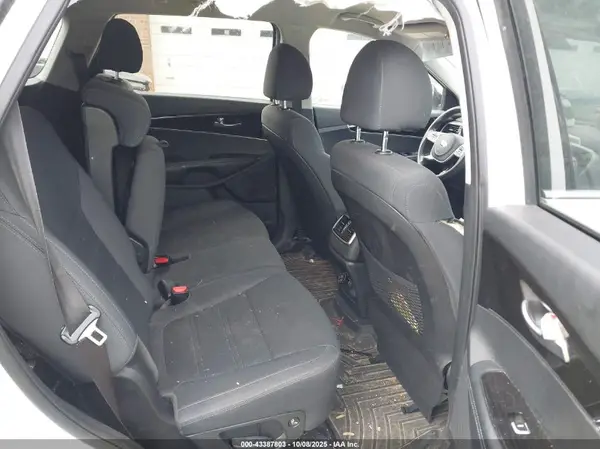 5XYPG4A37LG676065 2020 KIA SORENTO - Image 8