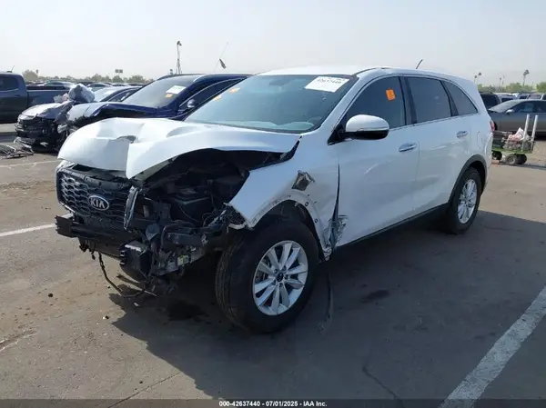 5XYPG4A37LG680083 2020 KIA SORENTO - Image 2