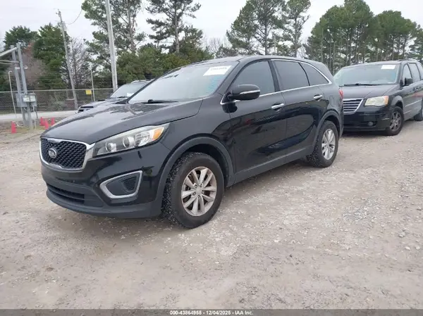5XYPG4A38GG002450 2016 KIA SORENTO - Image 2