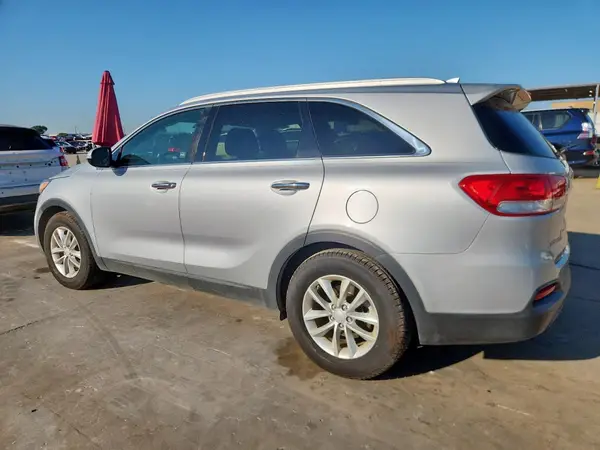 5XYPG4A38GG003534 2016 KIA SORENTO - Image 2