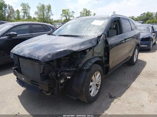 5XYPG4A38GG005008 2016 KIA SORENTO - Image 2