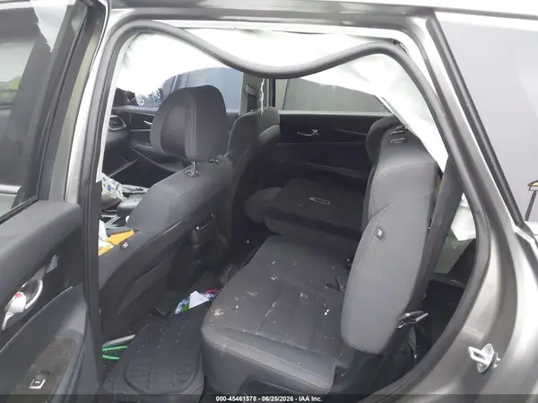 5XYPG4A38GG015540 2016 KIA SORENTO - Image 8