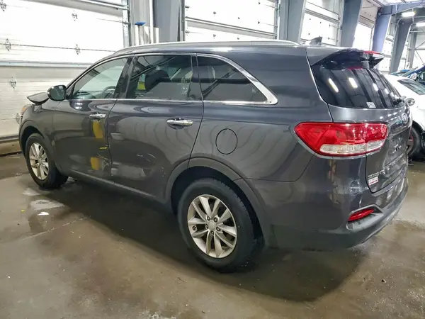 5XYPG4A38GG016624 2016 KIA SORENTO - Image 2