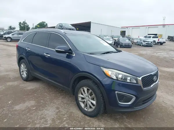 5XYPG4A38GG017983 2016 KIA SORENTO - Image 1